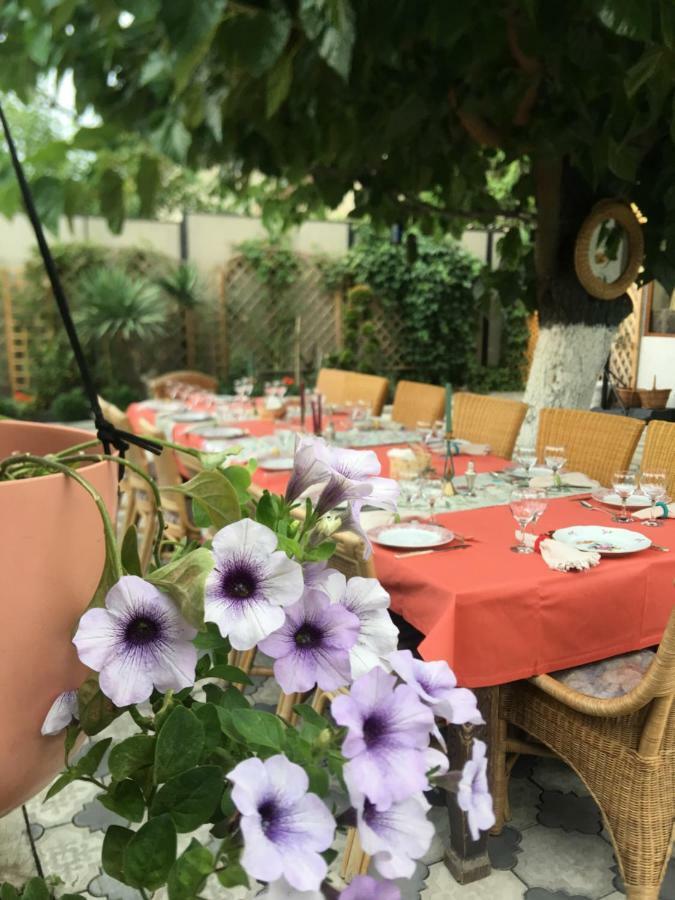 My Garden Hotell Tbilisi Exteriör bild